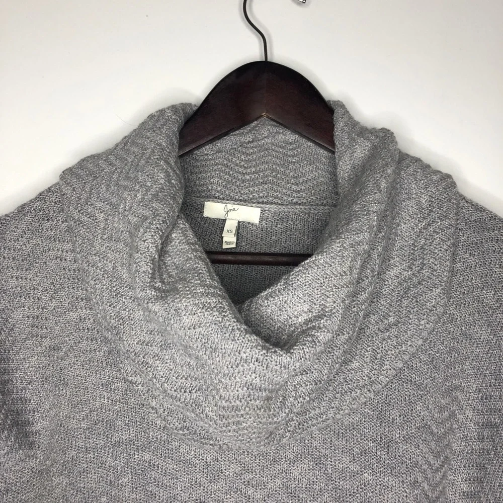Joie Wool and Cashmere Blend Chesney Sweater in Gray